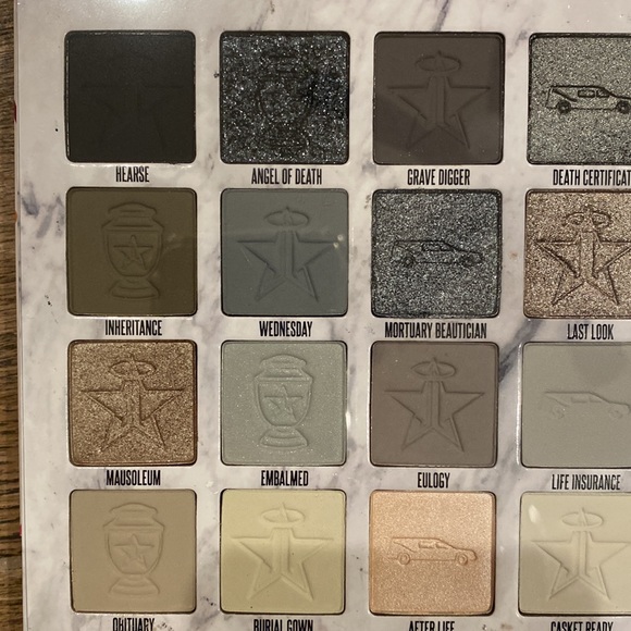 NEW Jeffrey Star Bundle of Jawbreaker and Cremated eye palettes - Picture 7 of 9